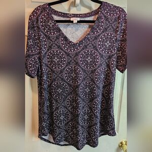 NWOT LuLaRoe Iris Tunic Top Sz Medium Plum Purple Black Mandala Medallion NEW